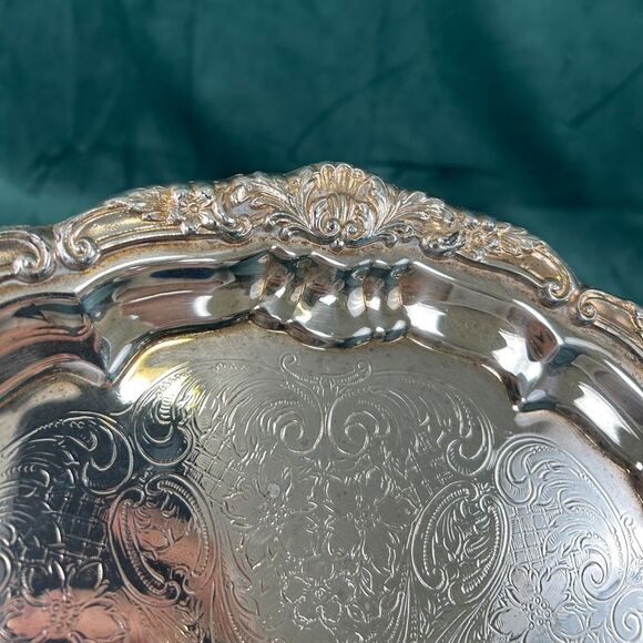 Vintage Towle Silver Plate Ornate Footed Round Tray Platter - Picture 3 of 8